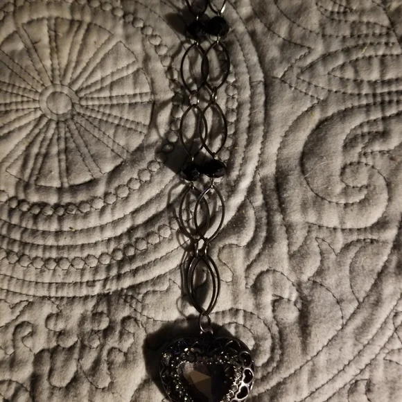 Heart necklace black - Picture 2 of 6